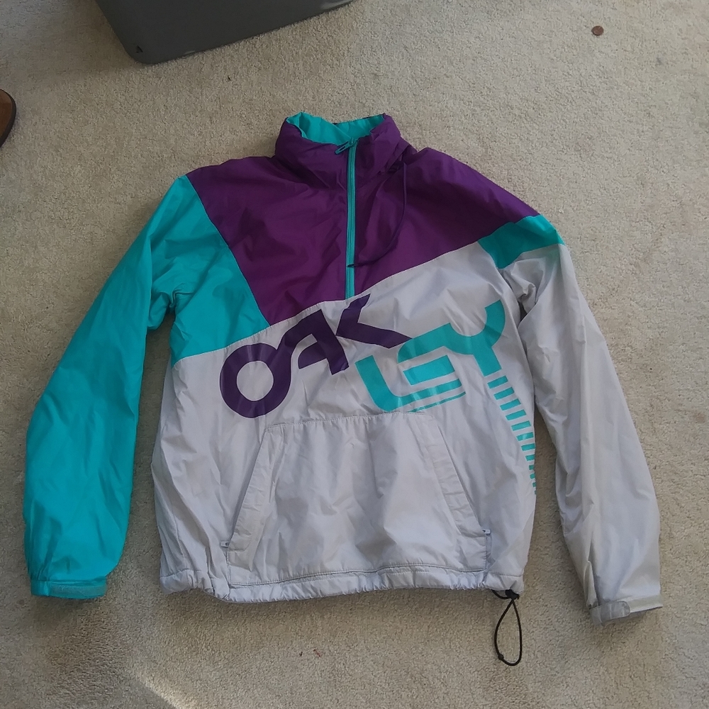 Oakley Windbreaker 90's Style